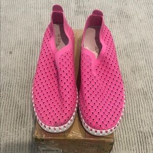 Isle Jacobsen Rose Violet Shoes